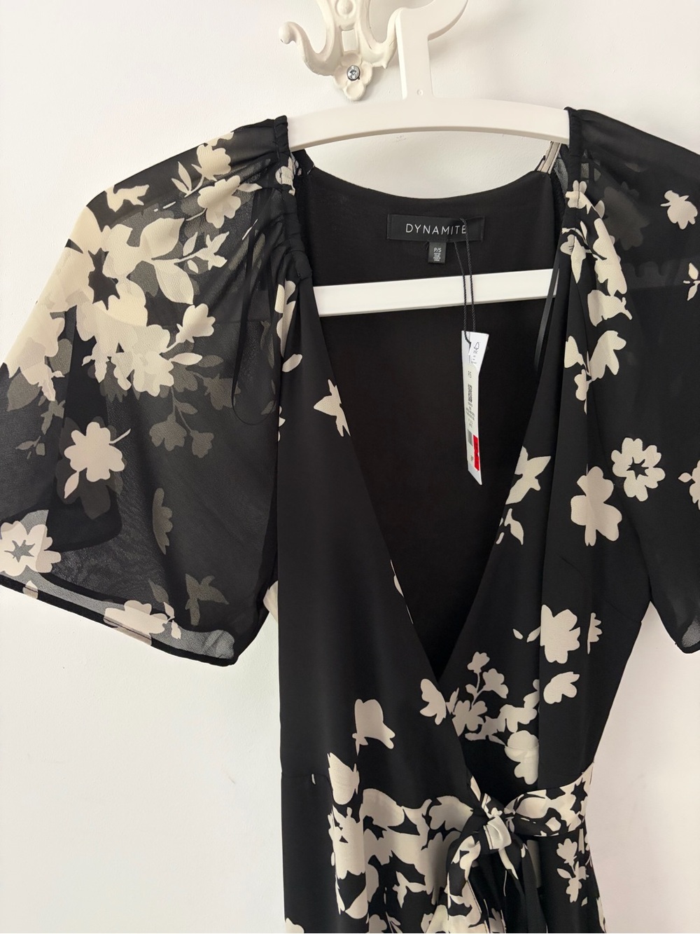 DYNAMITE Ruffled Wrap Midi Dress - Picture 8 of 8